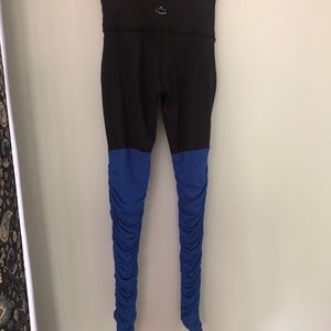 Beyond Yoga leggings size S